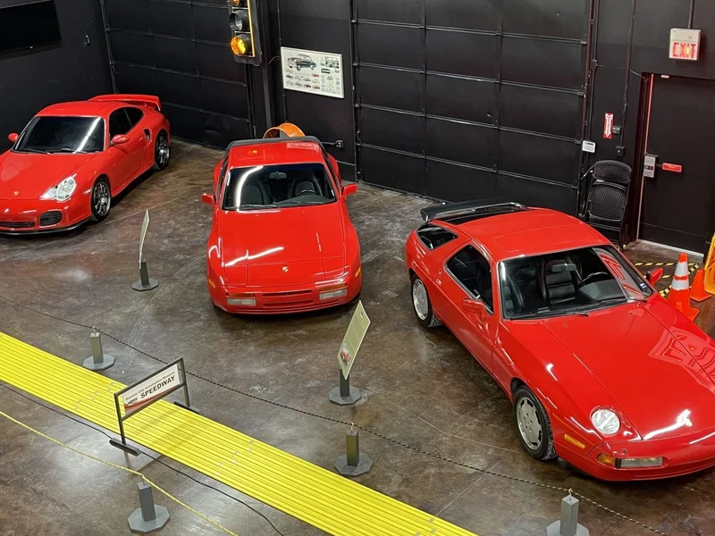 1987 Porsche 928 S4 2