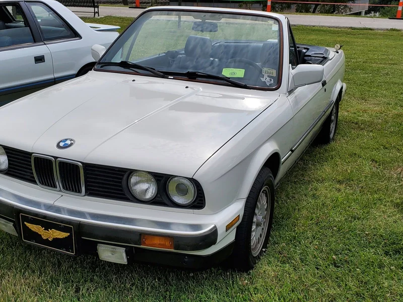 1988 BMW 325i Automatic
