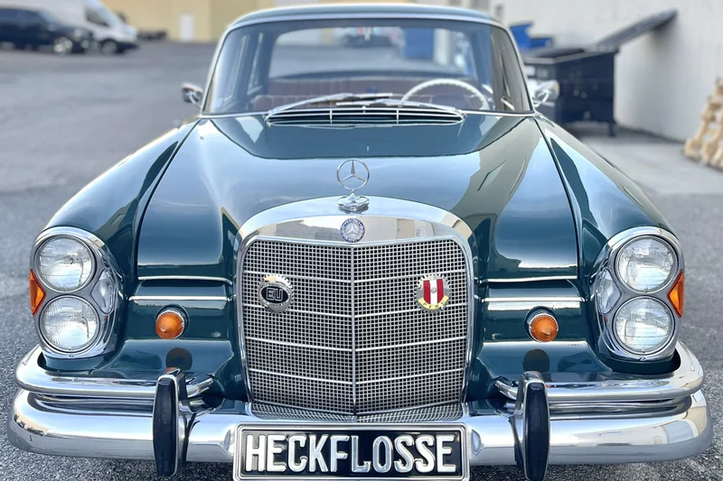 1966 Mercedes-Benz 230S in Los Angeles 15