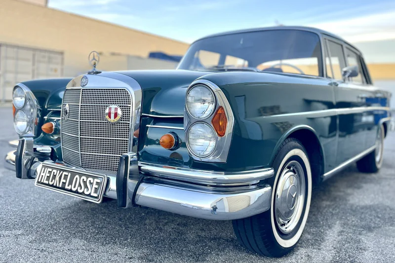 1966 Mercedes-Benz 230S in Los Angeles 14