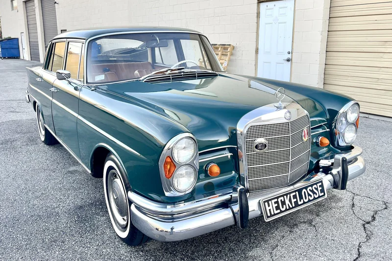 1966 Mercedes-Benz 230S in Los Angeles 13