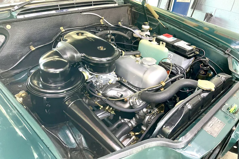 1966 Mercedes-Benz 230S in Los Angeles 17