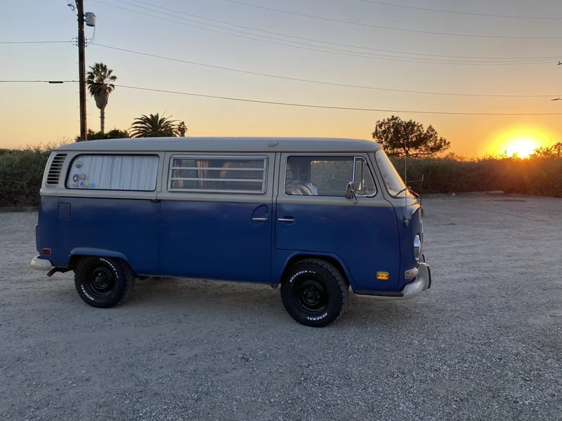 1972 Volkswagen Transporter (Van) 10