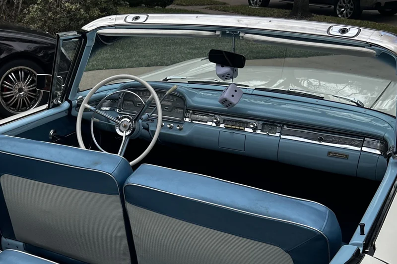 1959 Ford Galaxie Skyliner 3