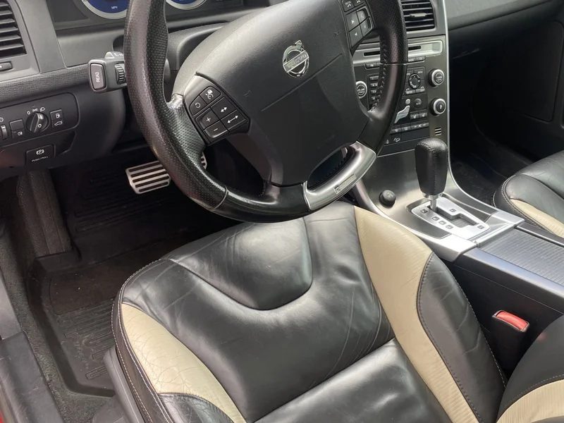 2010 Volvo XC60