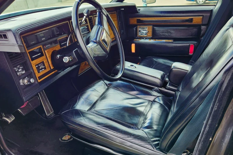 1984 Cadillac Seville Elegante 9