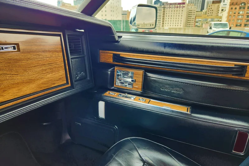 1984 Cadillac Seville Elegante 14