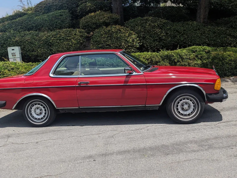 1984 Mercedes-Benz 300CD Base 5