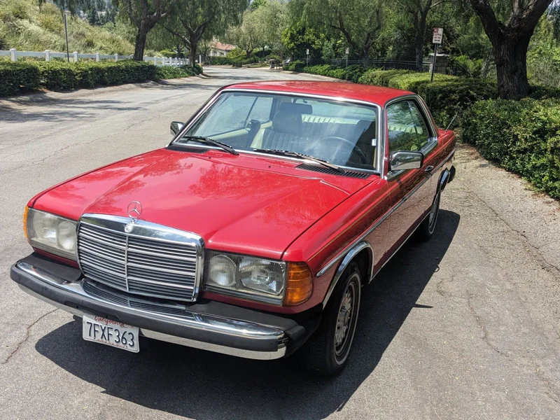1984 Mercedes-Benz 300CD Base 10
