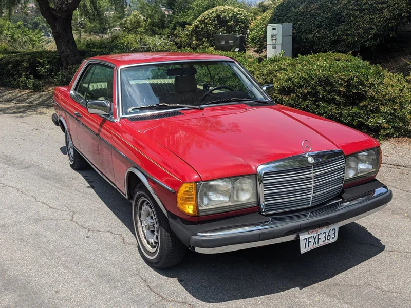 1984 Mercedes-Benz 300CD Base 12