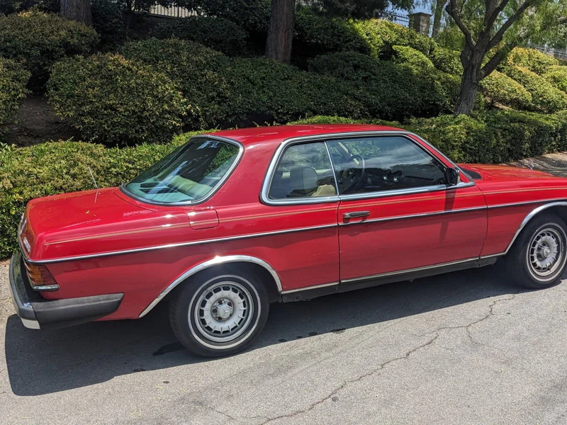 1984 Mercedes-Benz 300CD Base 13