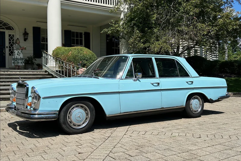 1969 Mercedes-Benz 280S Base 8
