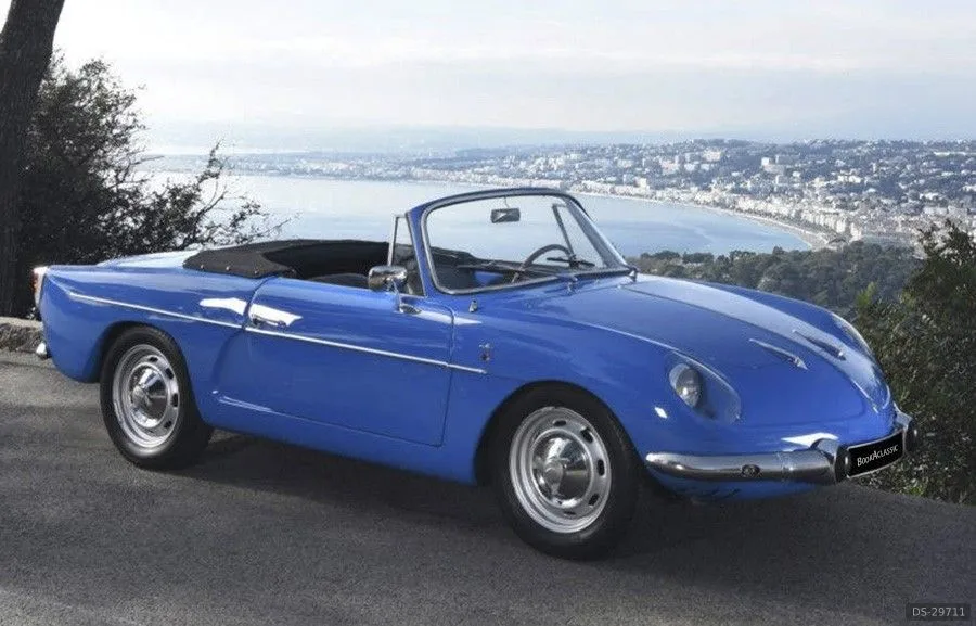 Nice classic wedding car hire